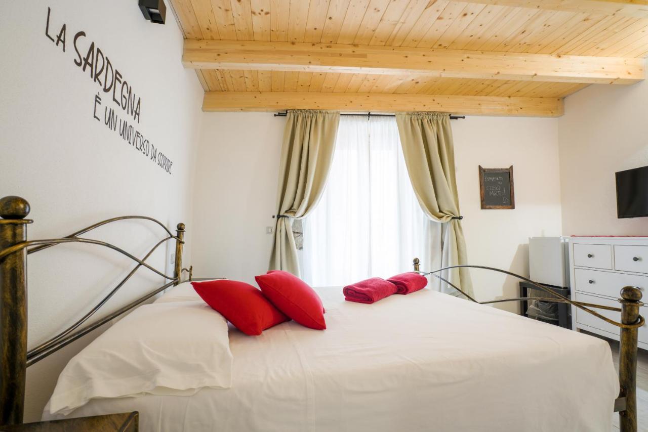 Casa Mirto Hotel บอซา ภายนอก รูปภาพ